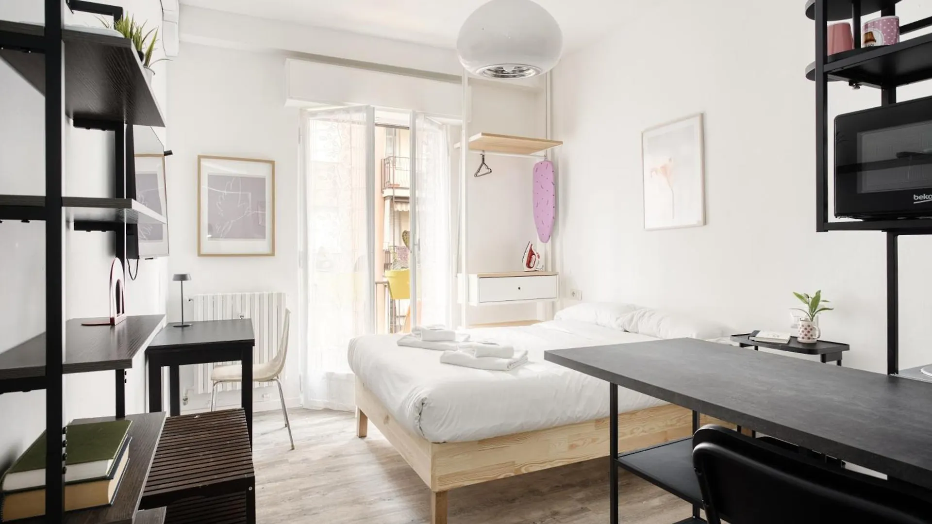 Lägenhet Joivy Stylish Double Studios Near Metro Station Milano